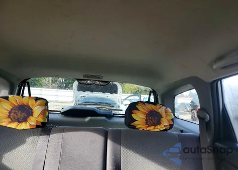 2003 Toyota Corolla Matrix Xr z USA, uszkodzony, nr VIN 2T1KR32E43C029553